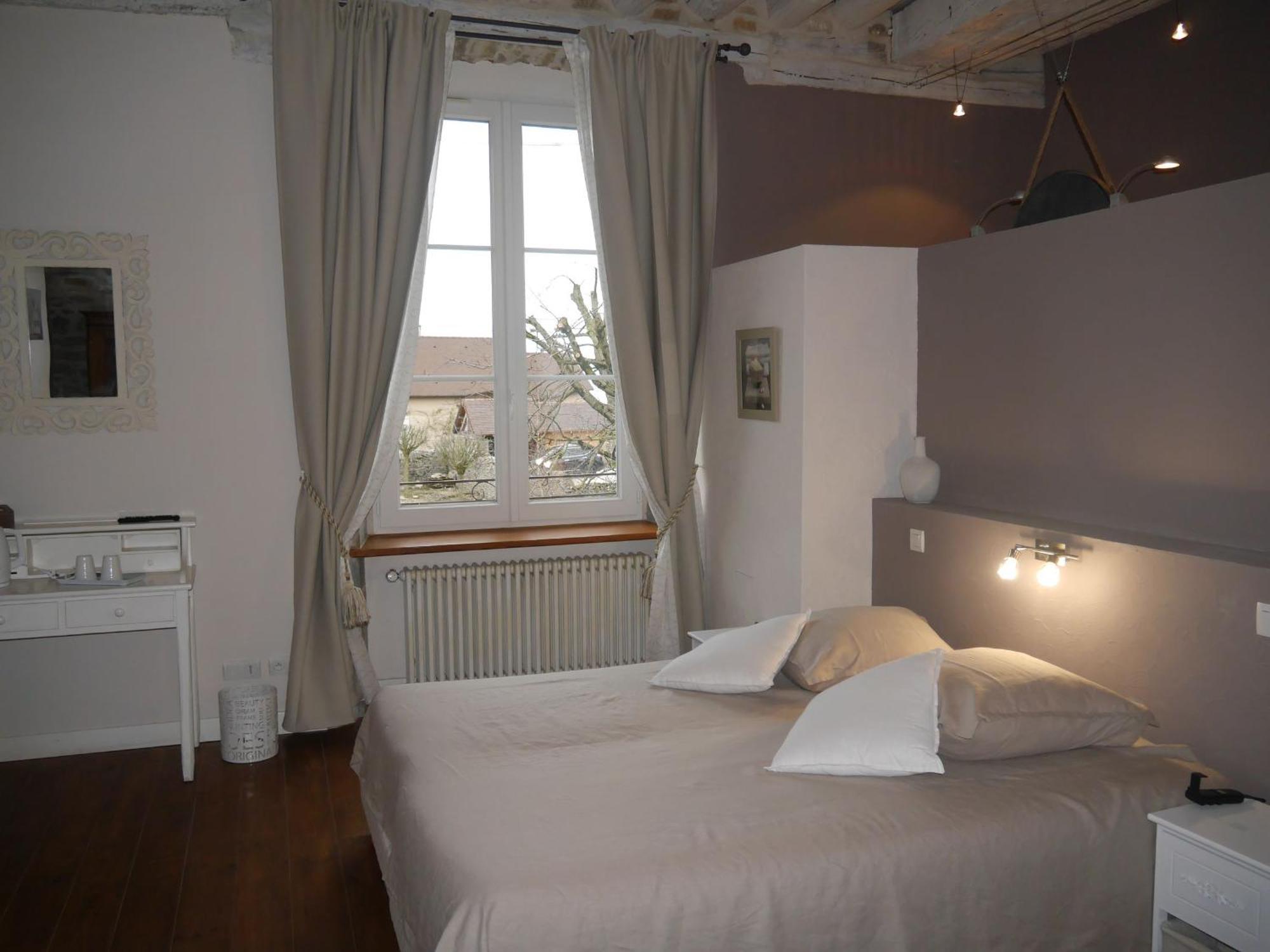 Maison D'Eusebia Château-Chalon 外观 照片