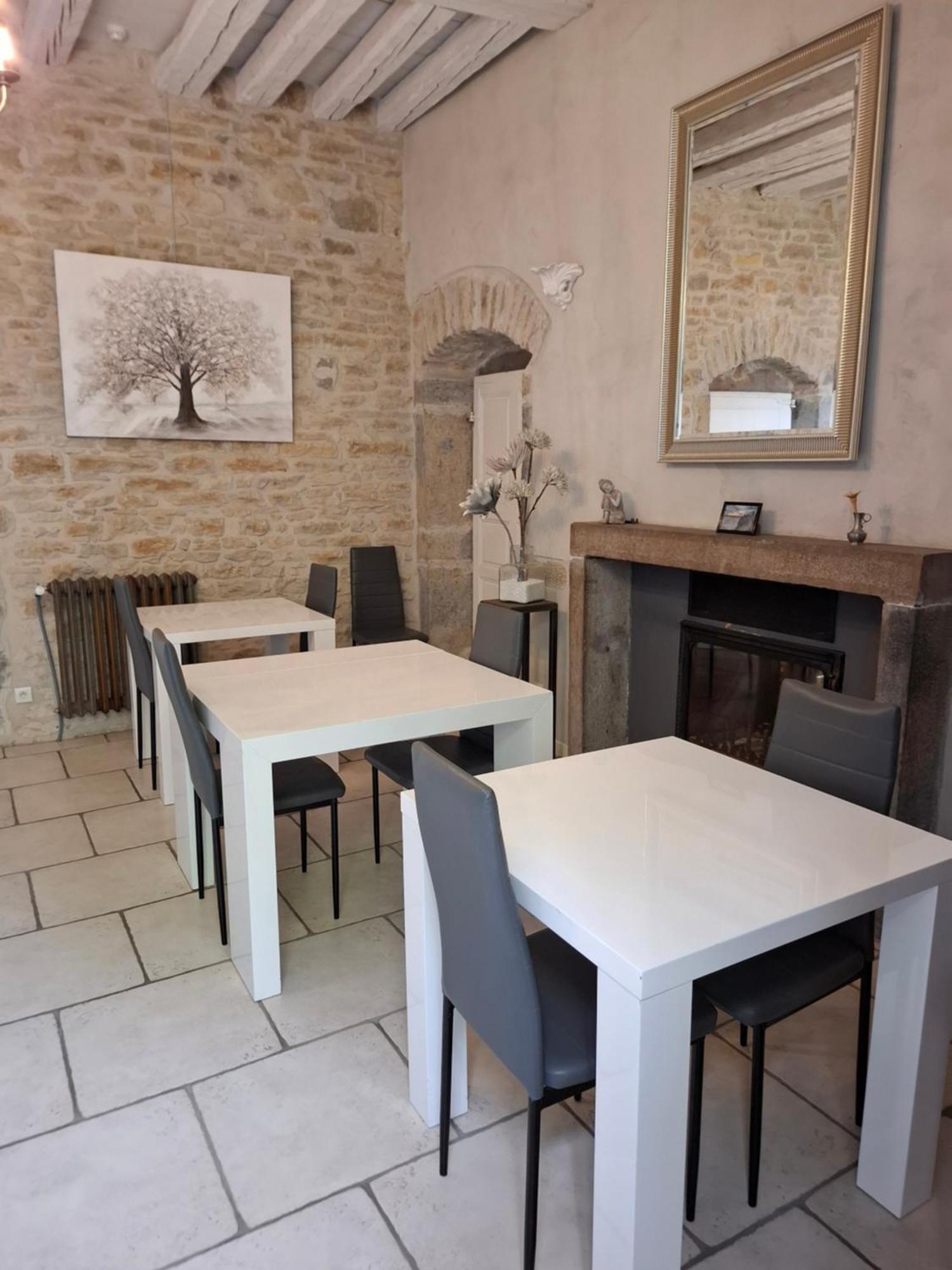 Maison D'Eusebia Château-Chalon 外观 照片