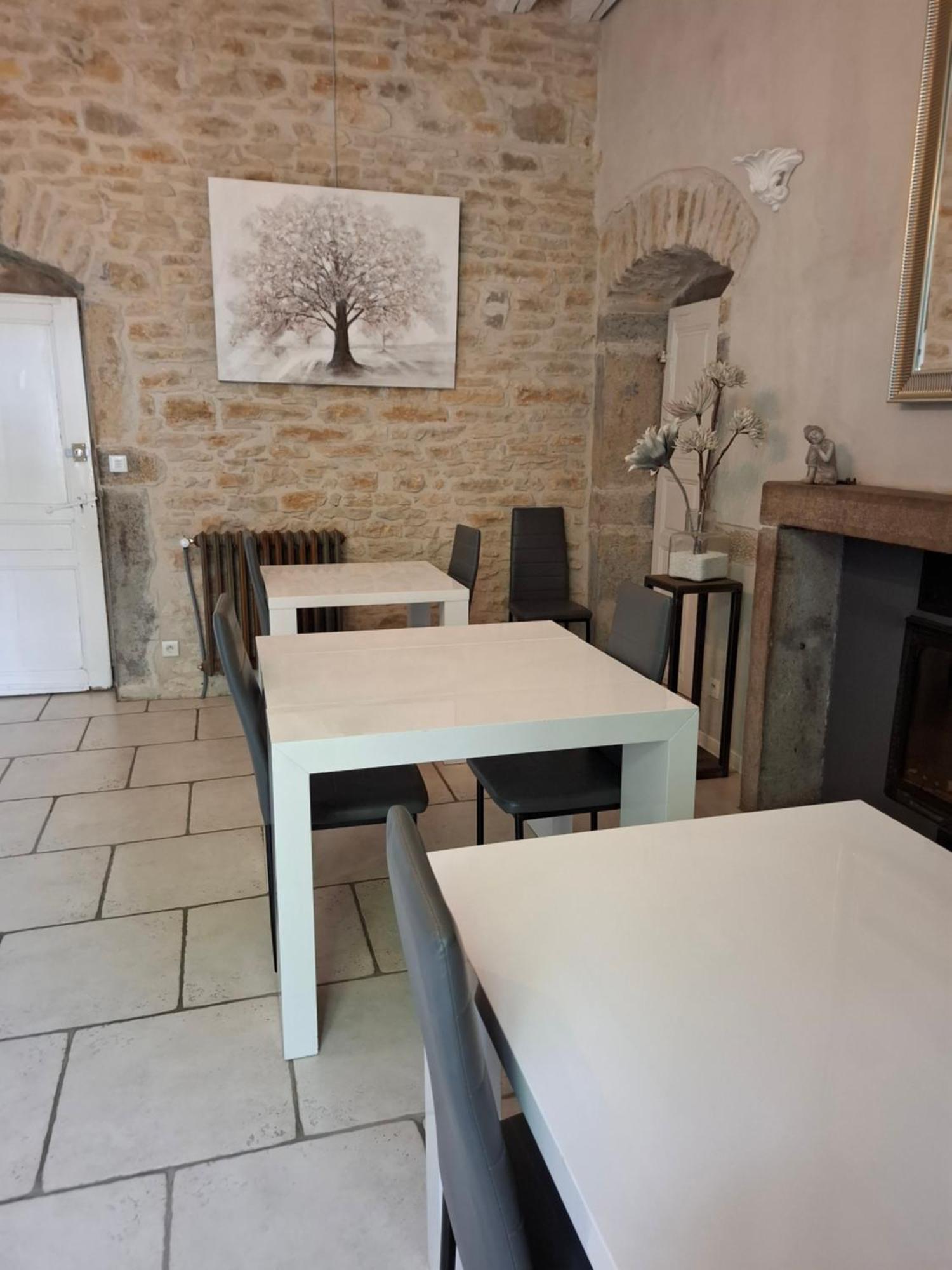 Maison D'Eusebia Château-Chalon 外观 照片